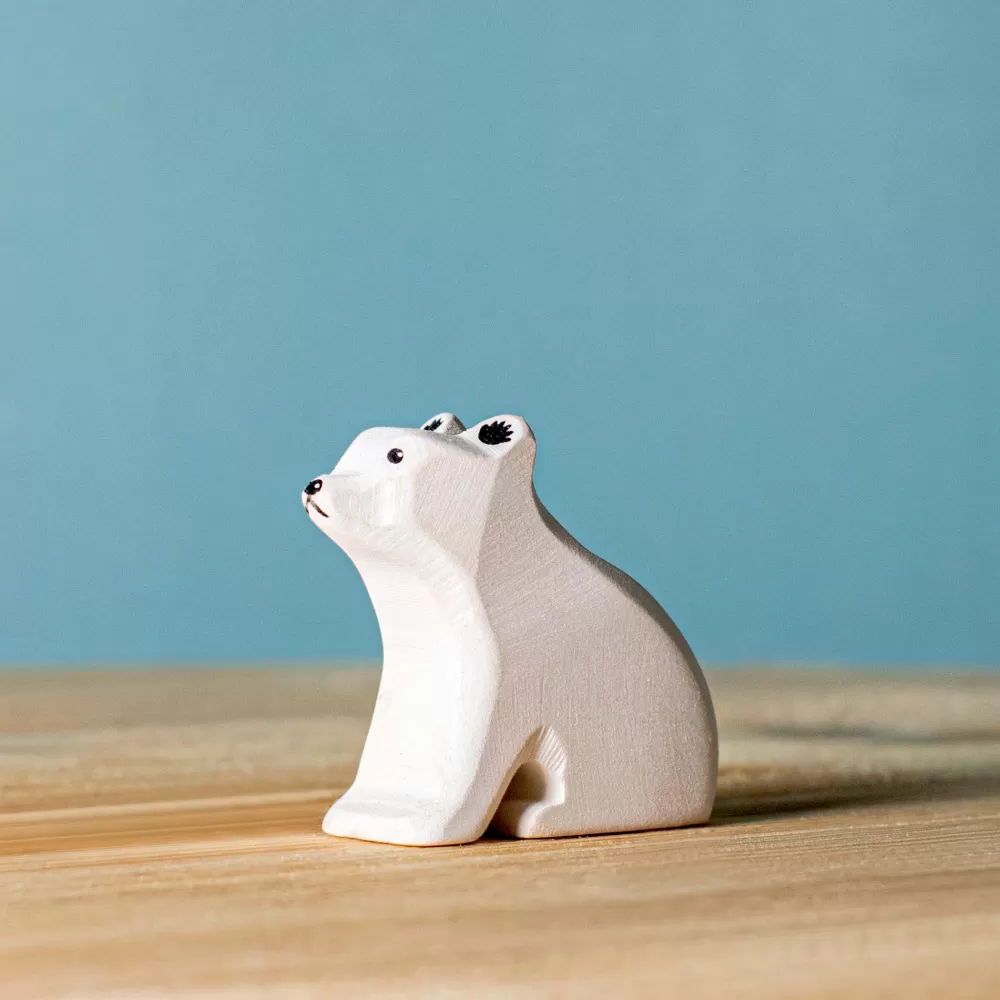 Store Bumbutoys Cucciolo Di Orso Polare Seduto Gioco In Legno